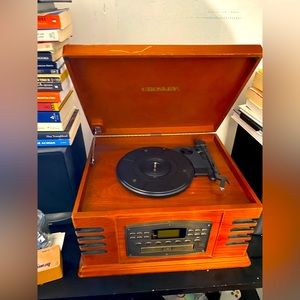 Crosley Cr78 4 in 1. Turntable,Cassette,CD, AM/FM Radio